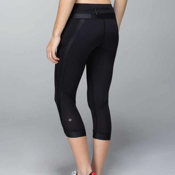 lululemon womens 2 chase me crop II black leggings - Picture 4 of 4